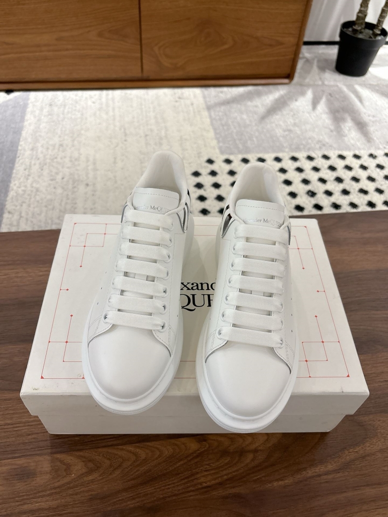 a1exa*der Mcqv*en sneakers